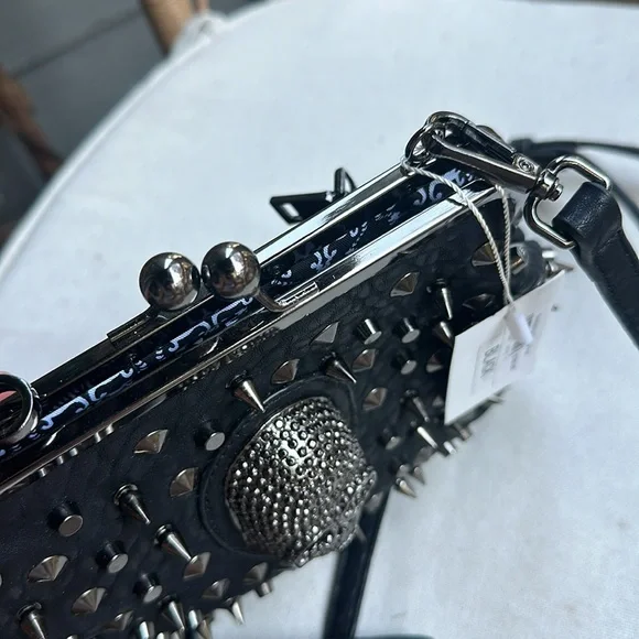 NWT Studded Skull Black Bag - Picture 10 of 11